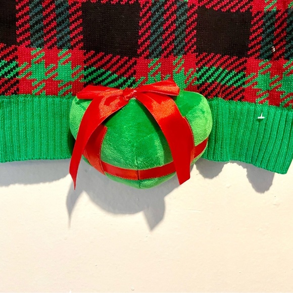 Men’s Spencer's Workshop" Christmas holiday ugly sweater size Medium festive - Picture 4 of 8